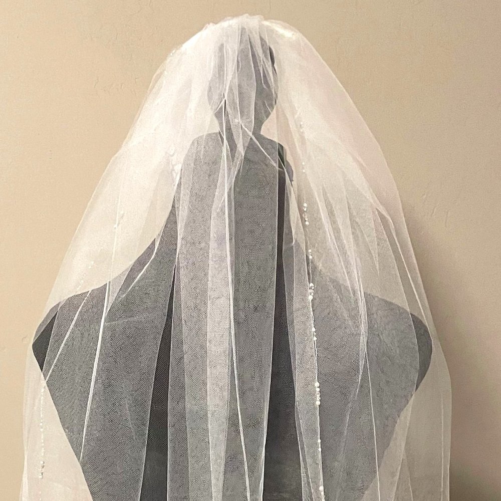 NWT Bel Aire Bridal Veil